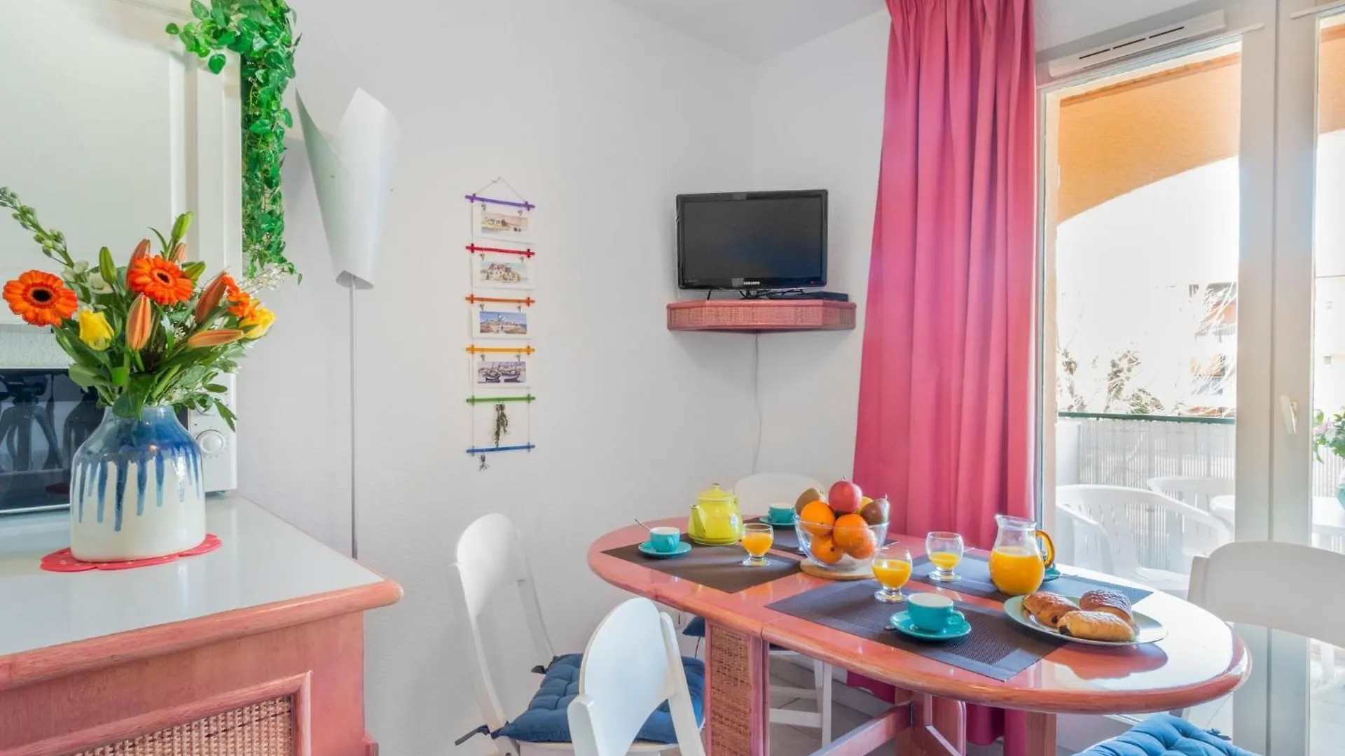 Apartment Les Canoubiers III By Interhome La Londe-les-Maures 0*,