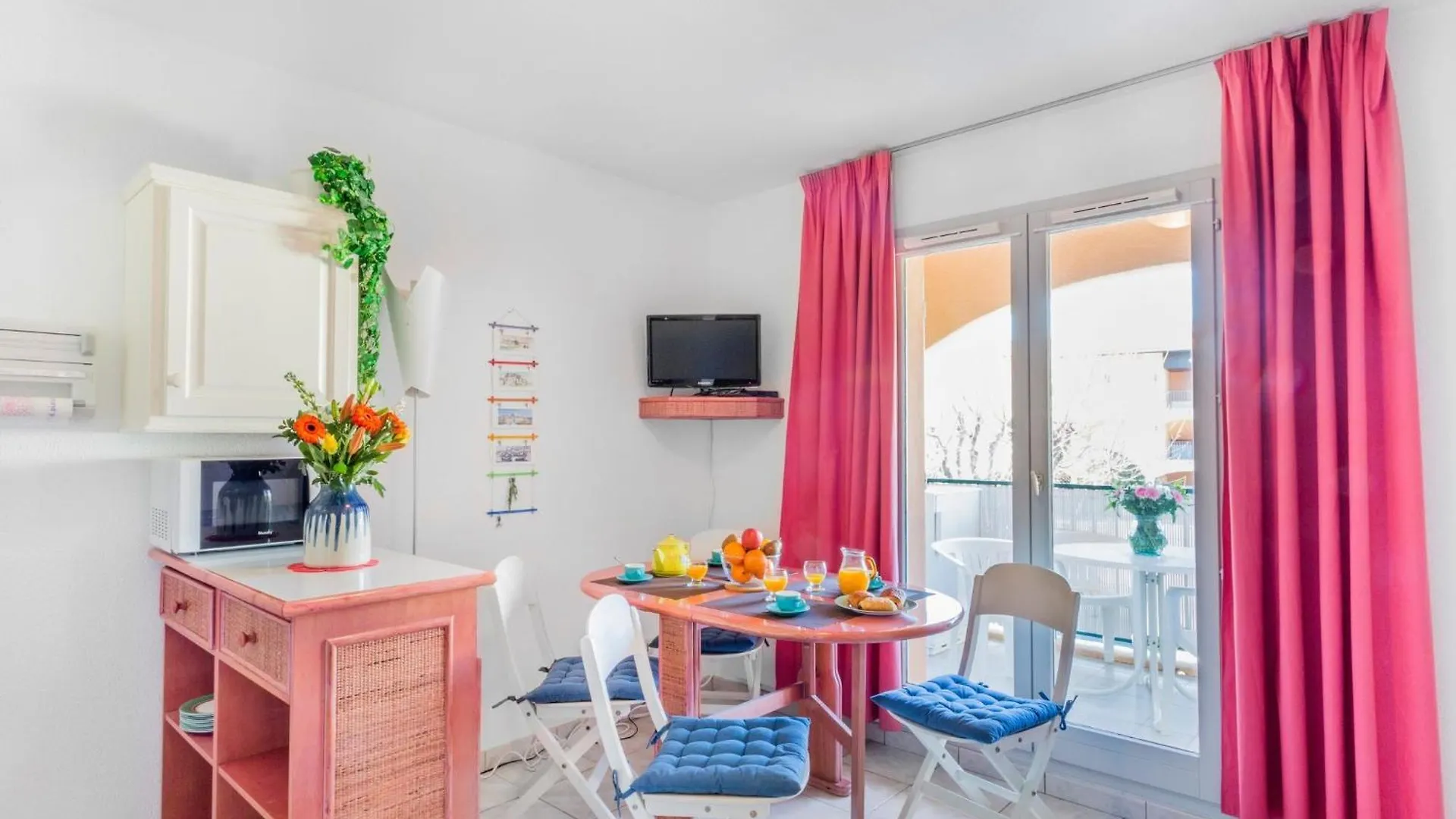 Apartment Les Canoubiers III By Interhome La Londe-les-Maures