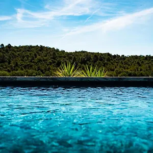 Sous Les Pins Et D'hotes La Londe-les-Maures