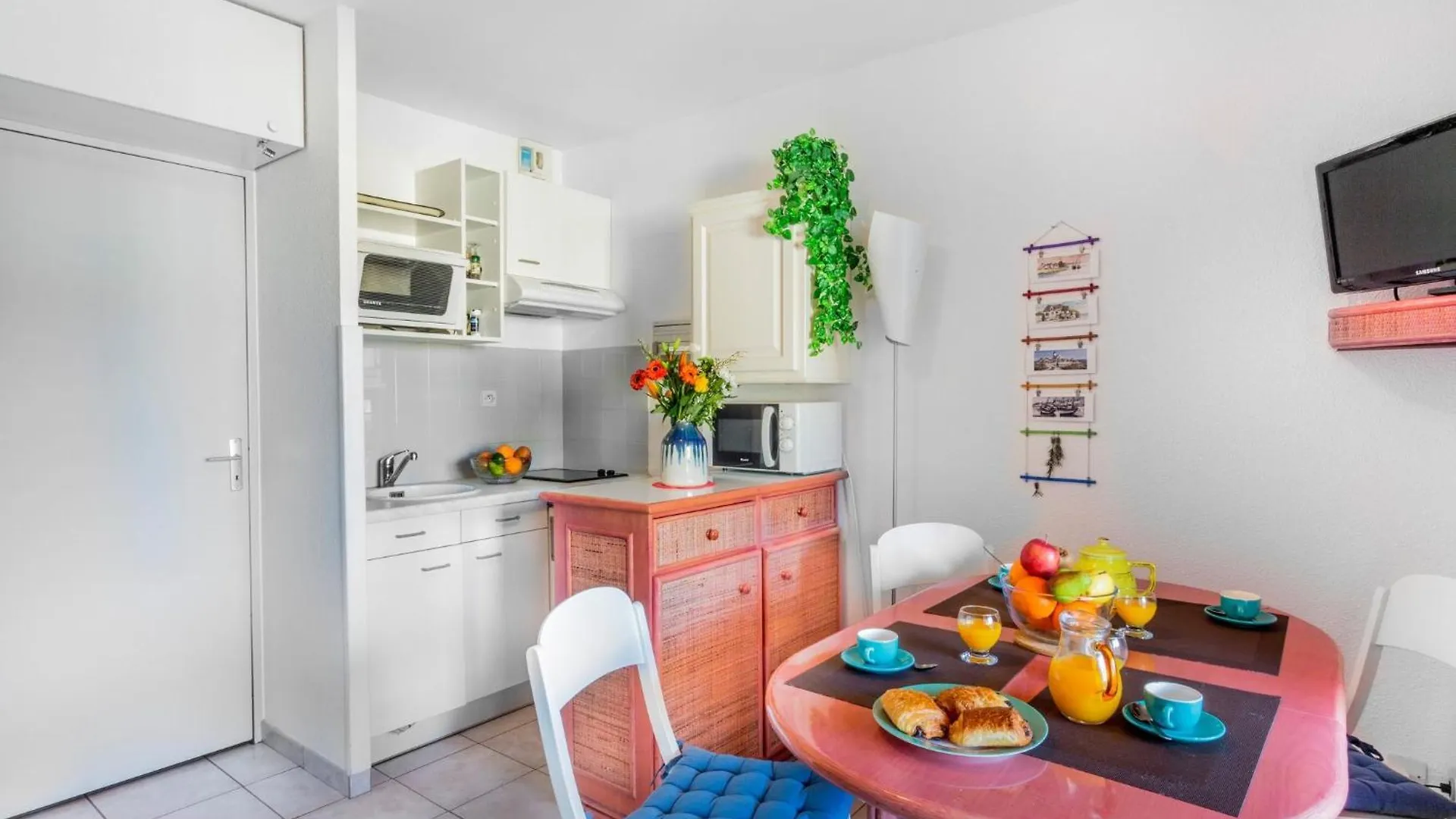 Apartment Les Canoubiers III By Interhome La Londe-les-Maures France